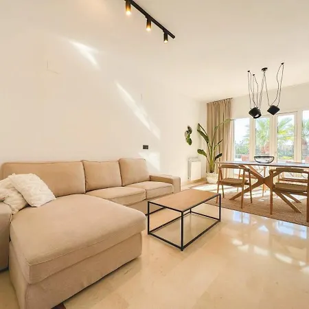 Spacious Gym Paddel Club Wifi Park Apartment Marbella